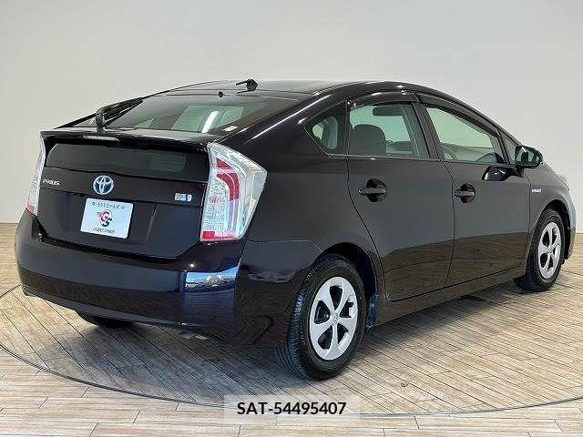 Toyota PRIUS 2013-12 393377-14