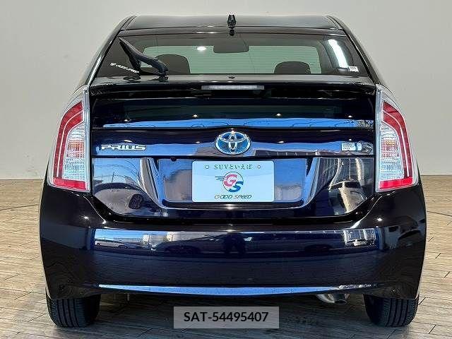 Toyota PRIUS 2013-12 393377-12
