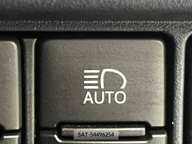 Toyota VOXY 2016-07 321472-7