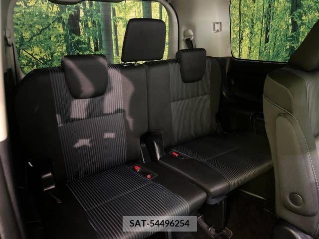 Toyota VOXY 2016-07 321472-10