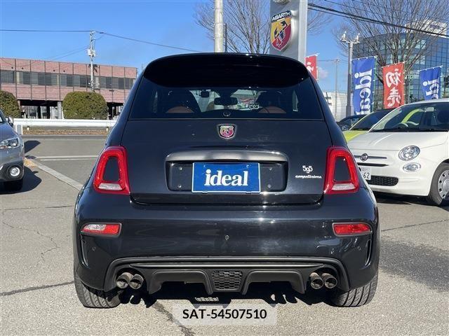 Abarth 595 2018-11 271388-5