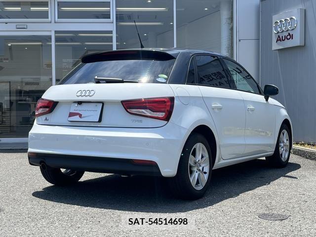 Audi A1 2018-02 317831-1