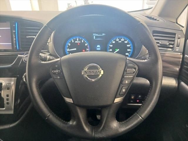 Nissan ELGRAND 2019-11 196610-26