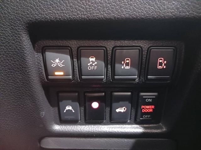 Nissan ELGRAND 2019-11 196610-29
