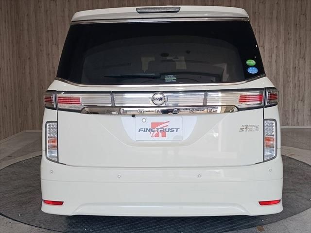Nissan ELGRAND 2019-11 196610-5