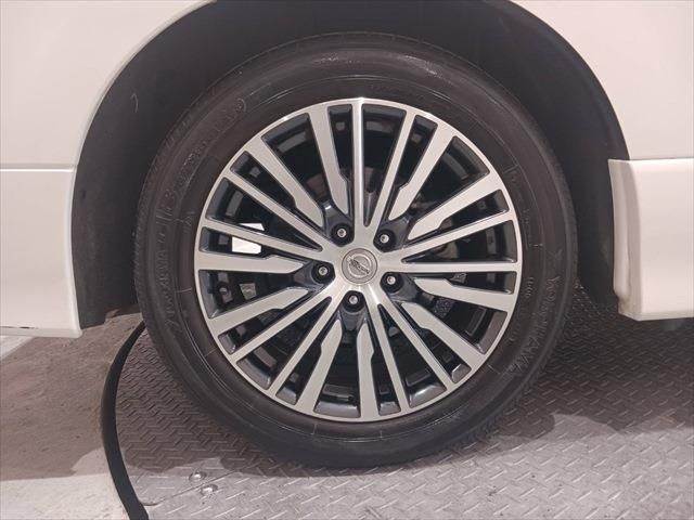 Nissan ELGRAND 2019-11 196610-16
