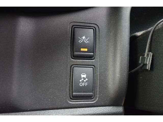 Nissan SERENA 2018-02 9045-12