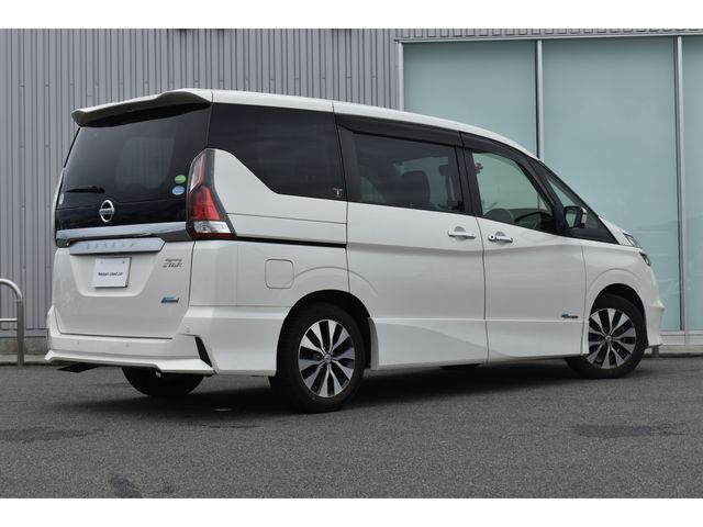 Nissan SERENA 2018-02 9045-1