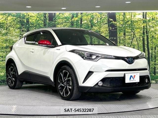 Toyota C-HR 2017-05 264087-16