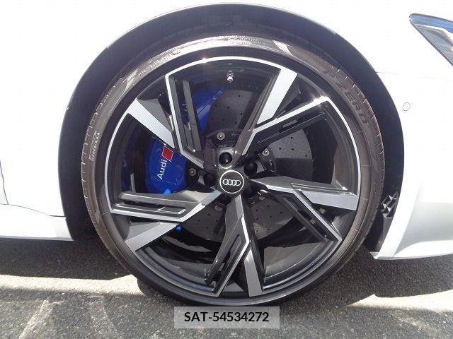 Audi RS6 2021-11 356625-29