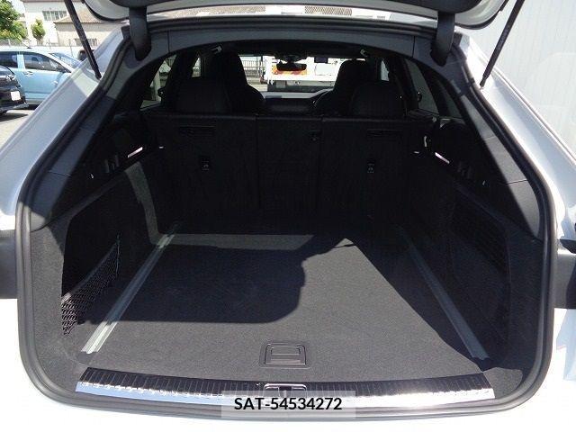 Audi RS6 2021-11 356625-7
