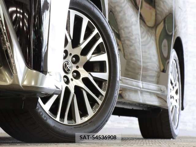 Toyota VELLFIRE 2015-04 378404-14