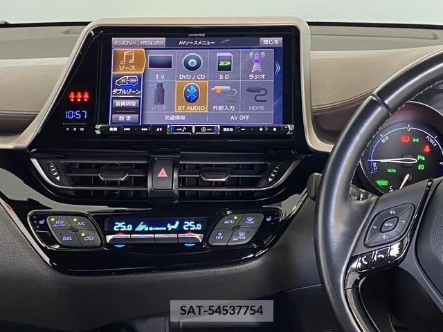 Toyota C-HR 2018-01 323045-17