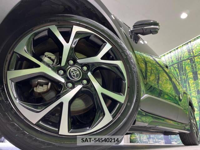 Toyota C-HR 2018-01 264179-15