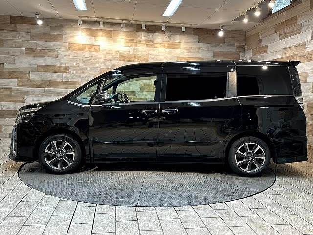 Toyota VOXY 2020-12 18601-14