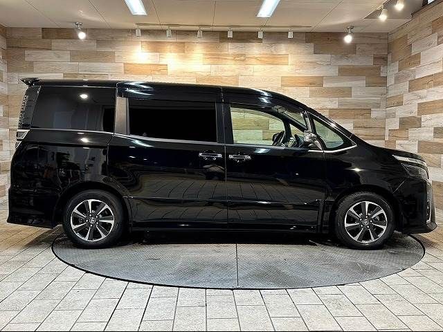 Toyota VOXY 2020-12 18601-13