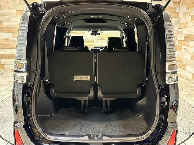 Toyota VOXY 2020-12 18601-12