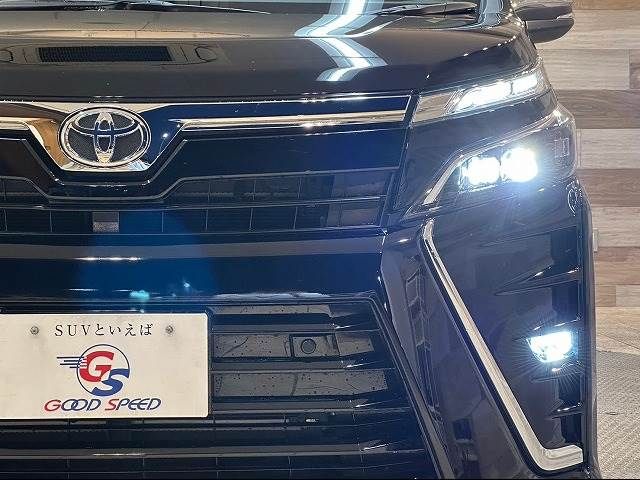 Toyota VOXY 2020-12 18601-17