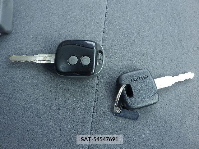 Toyota TOYOACE 2016-03 287741-15