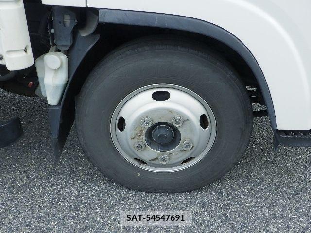 Toyota TOYOACE 2016-03 287741-14