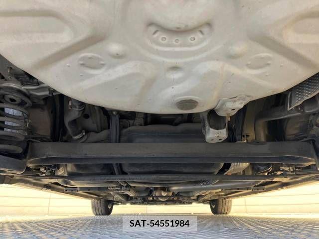 Toyota PRIUS 2011-01 252646-19