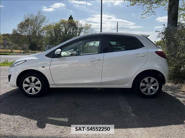 Mazda DEMIO 2013-06 228191-5