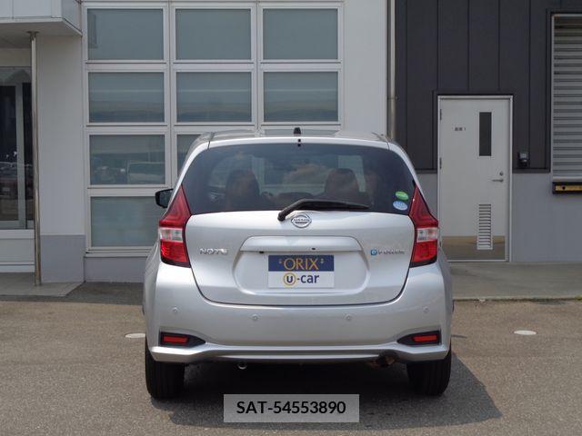 Nissan NOTE 2018-03 335721-24