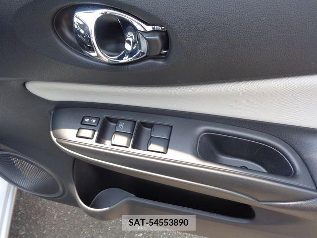 Nissan NOTE 2018-03 335721-25
