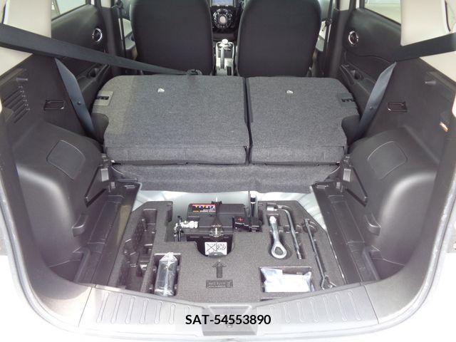 Nissan NOTE 2018-03 335721-18