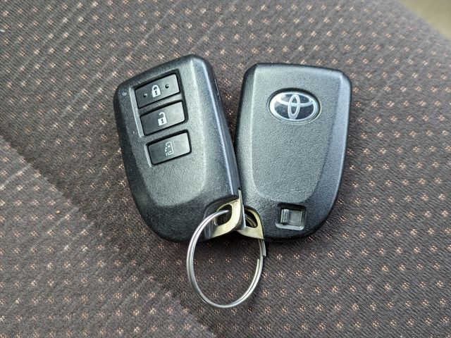 Toyota PORTE 2015-02 188811-15