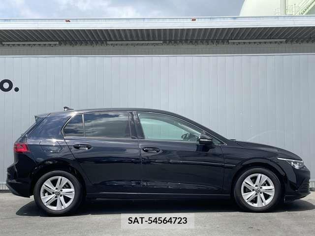 VolksWagen GOLF 2021-07 370657-3