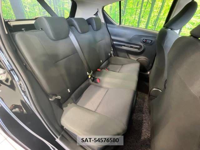Toyota AQUA 2016-03 337497-8