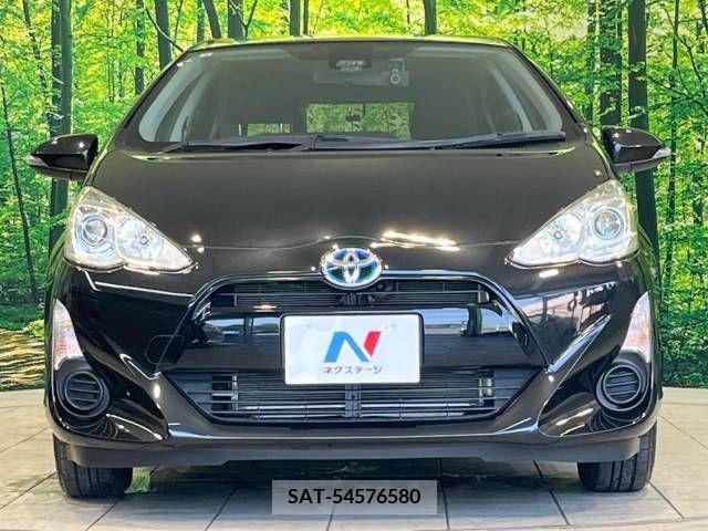 Toyota AQUA 2016-03 337497-14