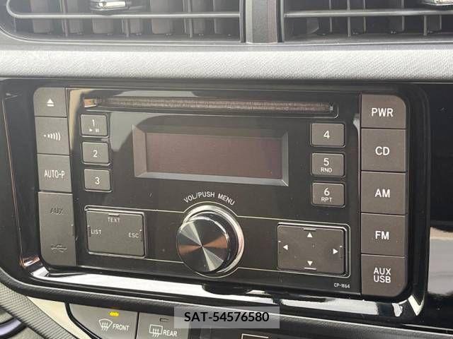Toyota AQUA 2016-03 337497-2