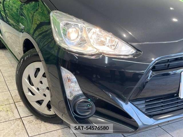 Toyota AQUA 2016-03 337497-12