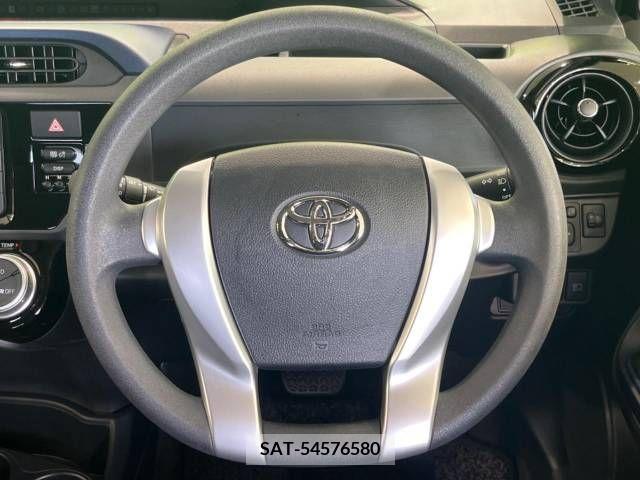 Toyota AQUA 2016-03 337497-11