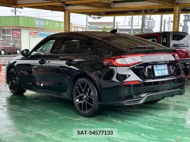 Honda CIVIC 2023-12 339927-3