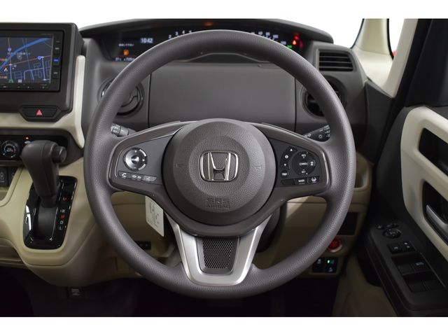 Honda N BOX 2019-02 13862-6