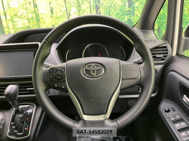 Toyota VOXY 2014-11 220094-12