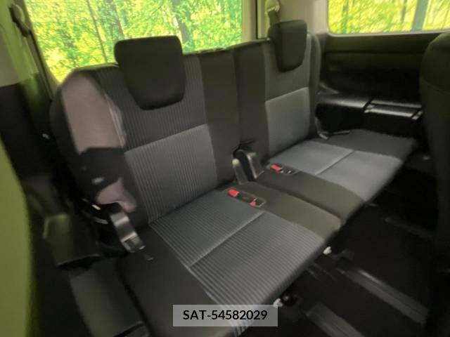 Toyota VOXY 2014-11 220094-10