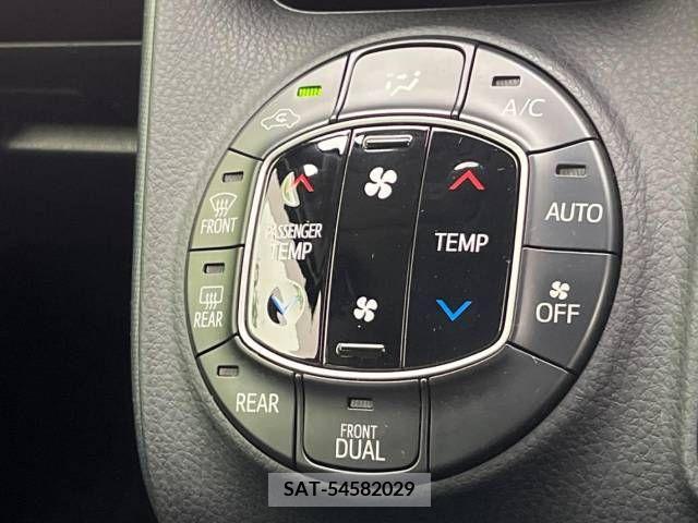 Toyota VOXY 2014-11 220094-7