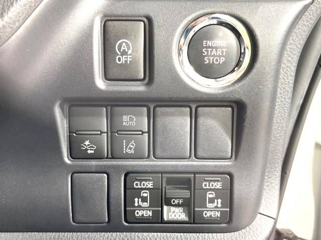 Toyota NOAH 2019-02 8864-5