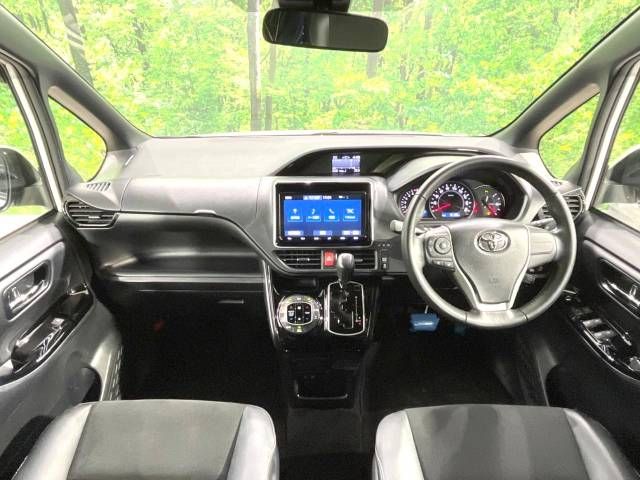 Toyota NOAH 2019-02 8864-1