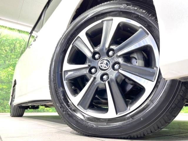 Toyota NOAH 2019-02 8864-13