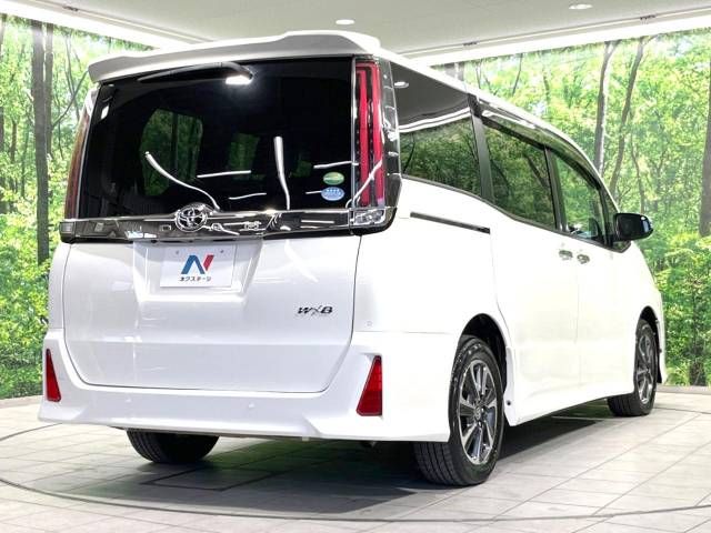 Toyota NOAH 2019-02 8864-17