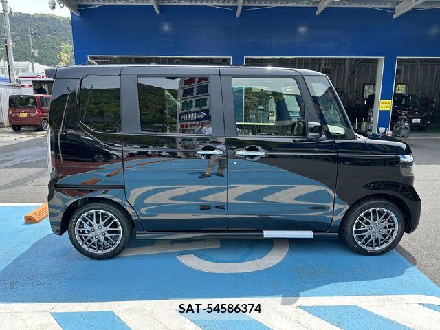 Honda N BOX CUSTOM 2024-04 279077-3