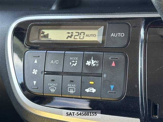 Honda N BOX CUSTOM 2013-05 279354-6