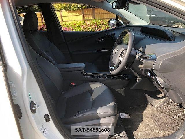 Toyota PRIUS PHV 2017-08 282525-9