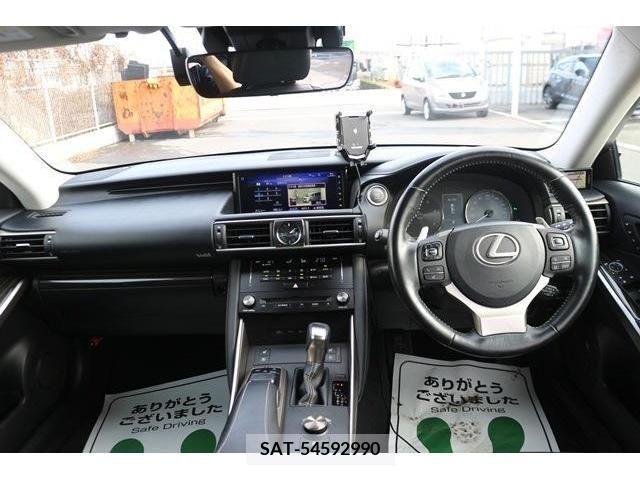 Lexus IS 2017-04 223431-14