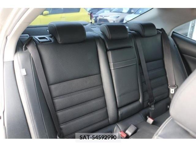 Lexus IS 2017-04 223431-13
